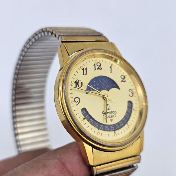 VTG Armitron Moon Phase Watch 32MM NOT WORKING CORRECTLY SELLING FOR PARTS AS IS - Picture 3 of 12
